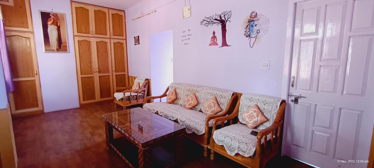 The City Escape Farmstay Shimla Eksteriør billede
