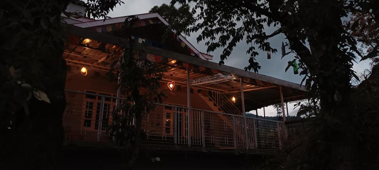 The City Escape Farmstay Shimla Eksteriør billede