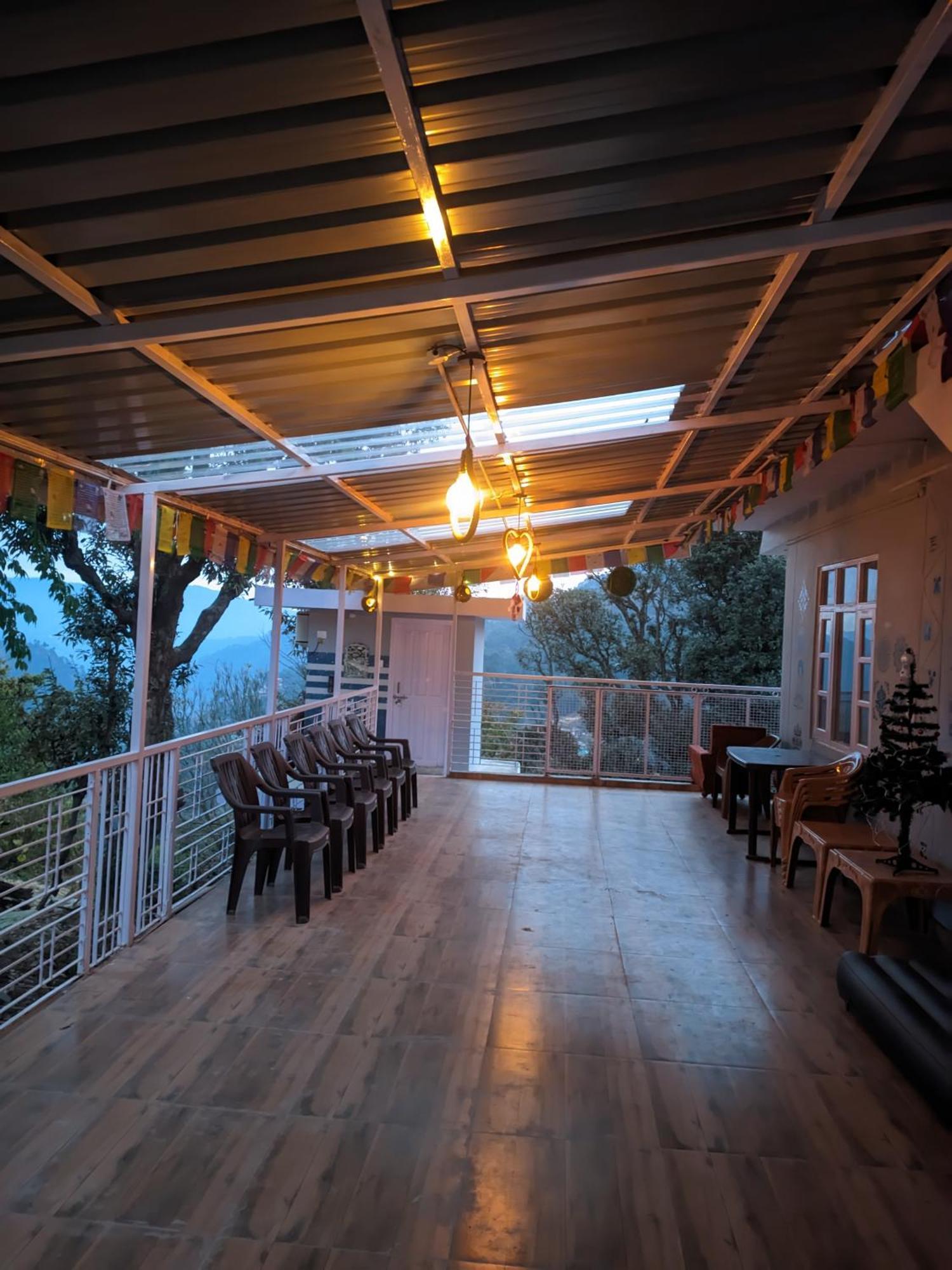 The City Escape Farmstay Shimla Eksteriør billede