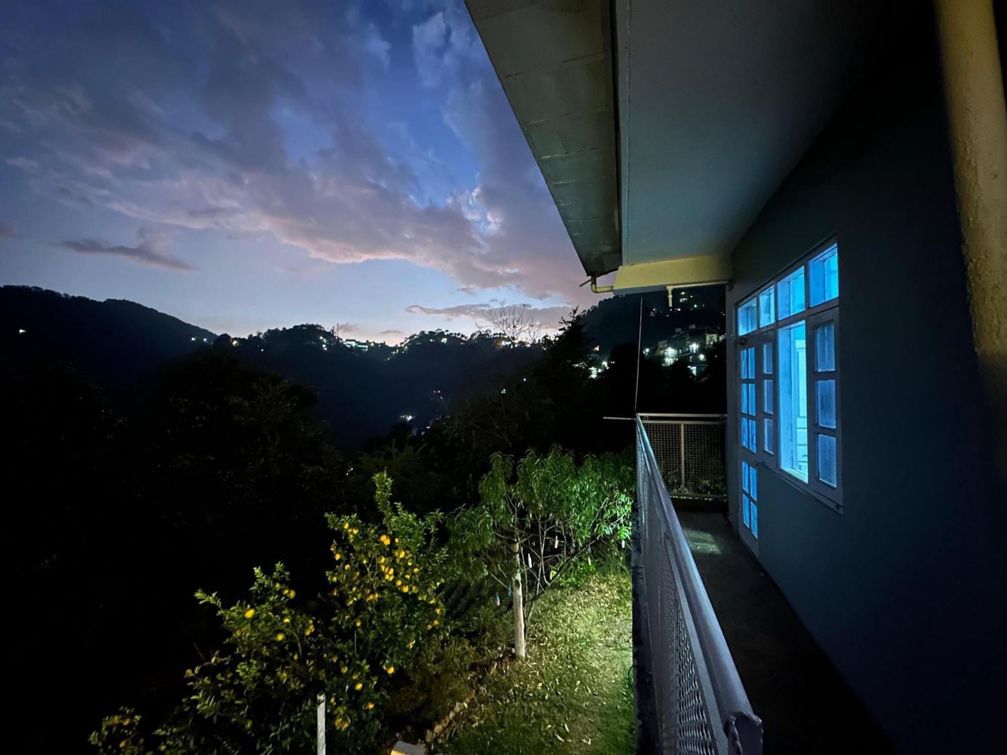 The City Escape Farmstay Shimla Eksteriør billede