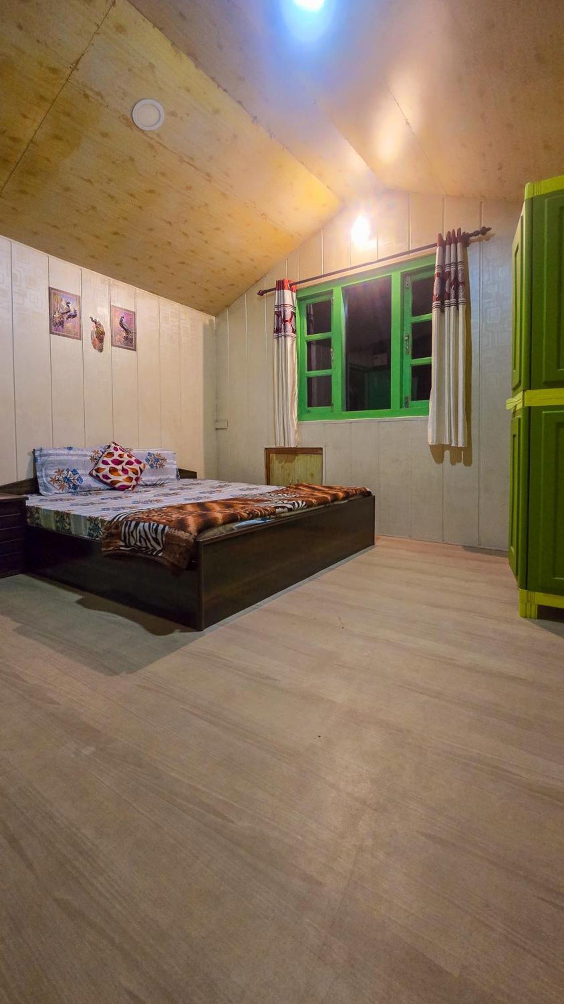 The City Escape Farmstay Shimla Eksteriør billede