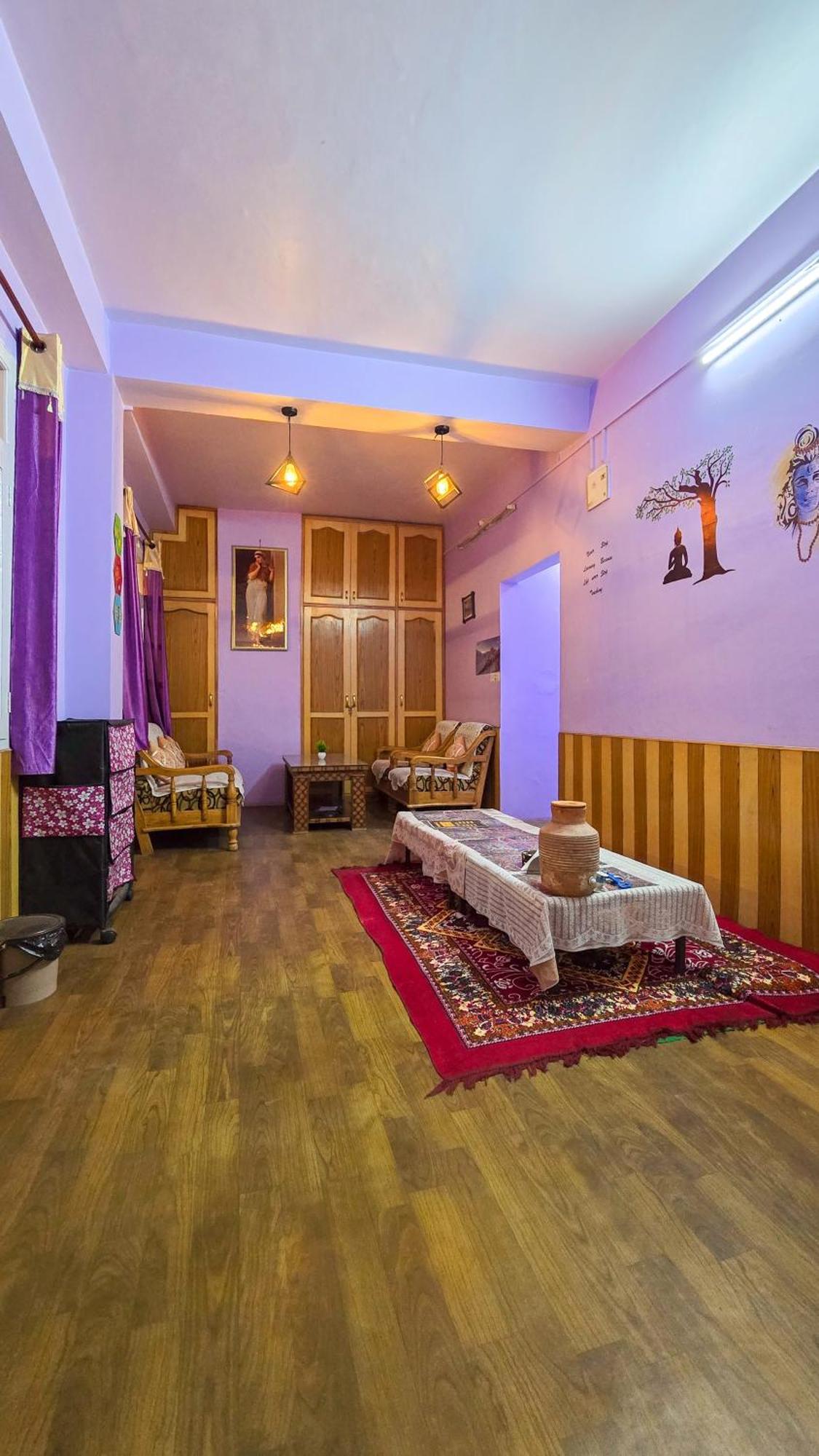 The City Escape Farmstay Shimla Eksteriør billede