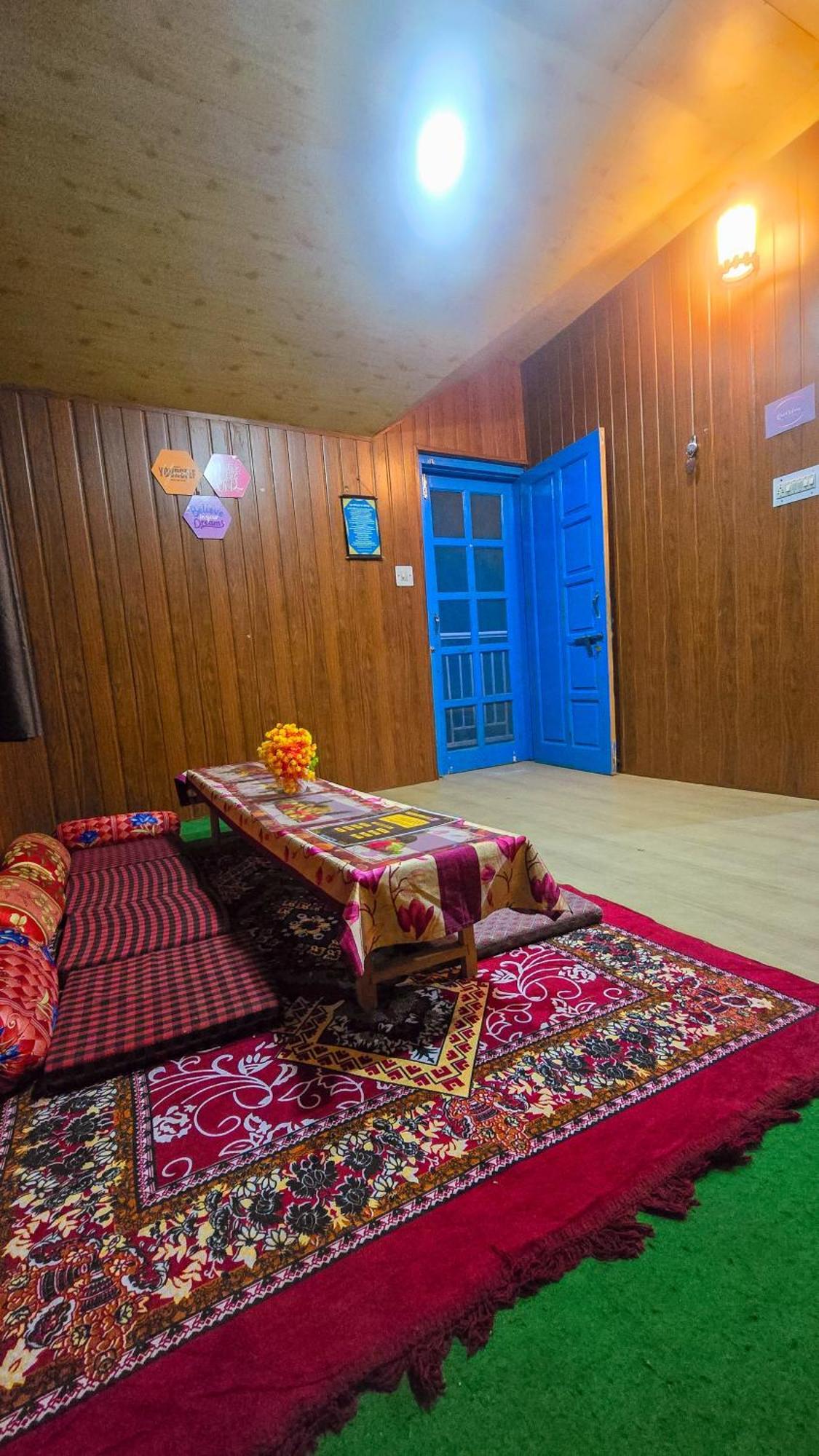 The City Escape Farmstay Shimla Eksteriør billede