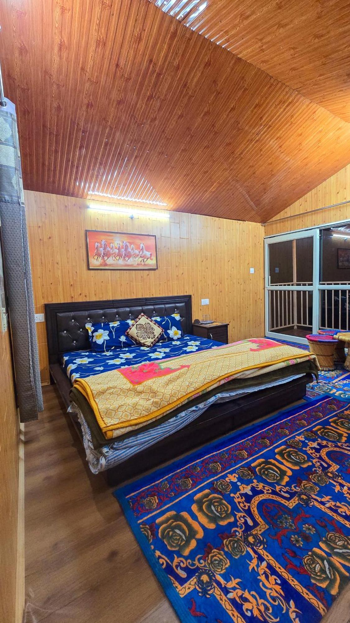 The City Escape Farmstay Shimla Eksteriør billede