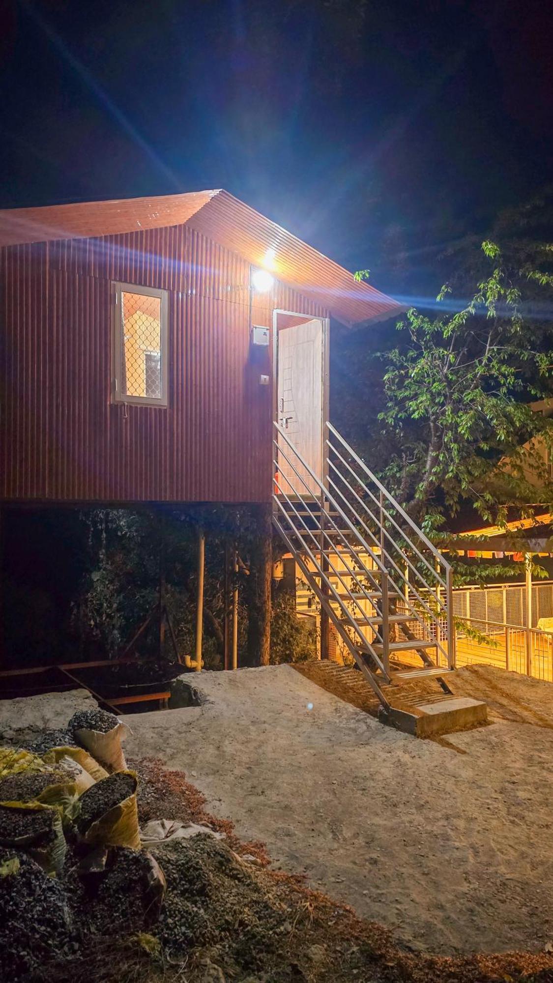The City Escape Farmstay Shimla Eksteriør billede